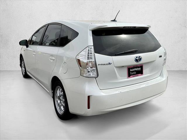 Used 2014 Toyota Prius V Three FWD video 4
