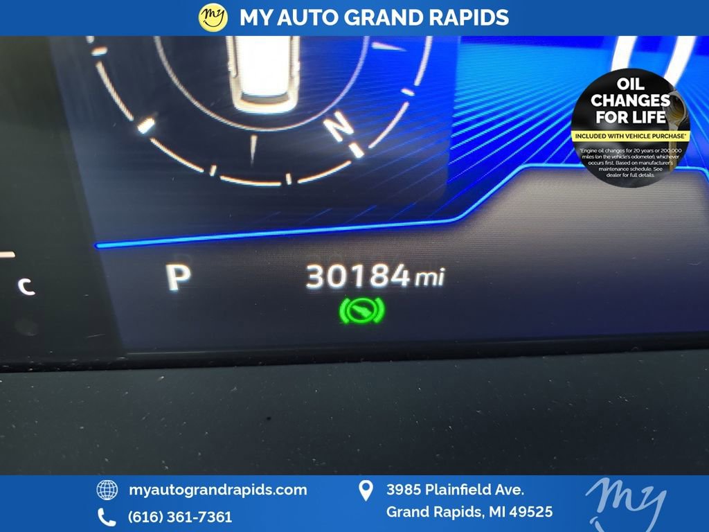 Used 2023 Volkswagen Tiguan SE w/ Panoramic Sunroof Package image 19