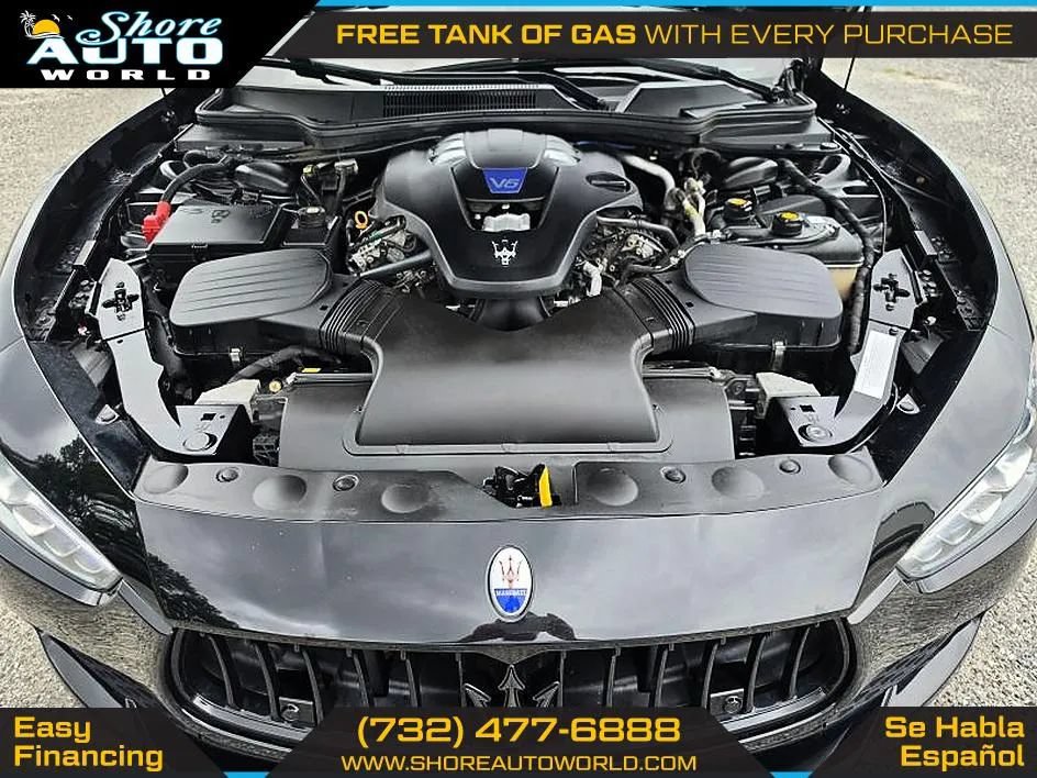 Used 2017 Maserati Ghibli S Q4 AWD/4WD image 28