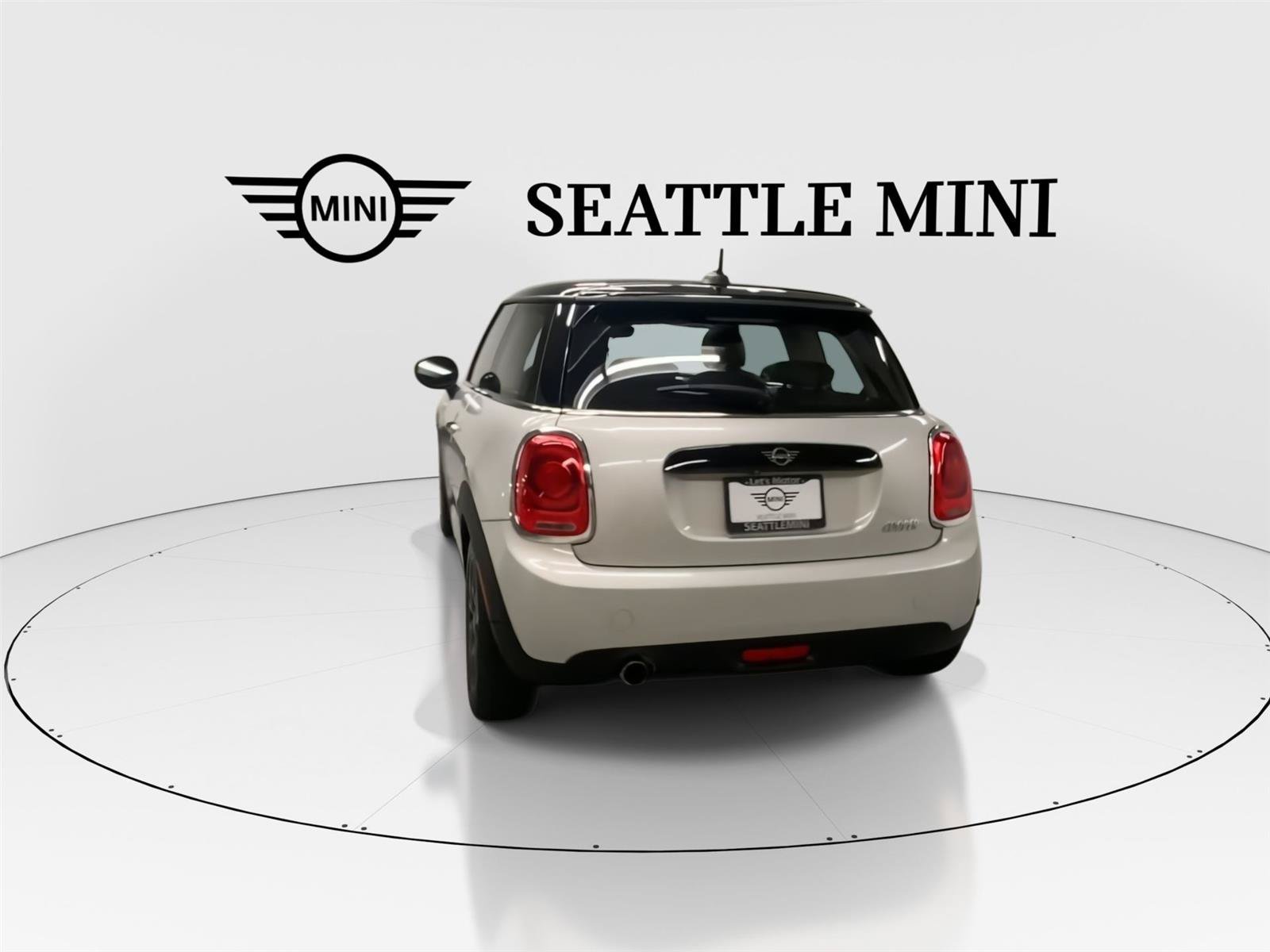 Used 2019 MINI Cooper 2-Door Hardtop FWD image 7