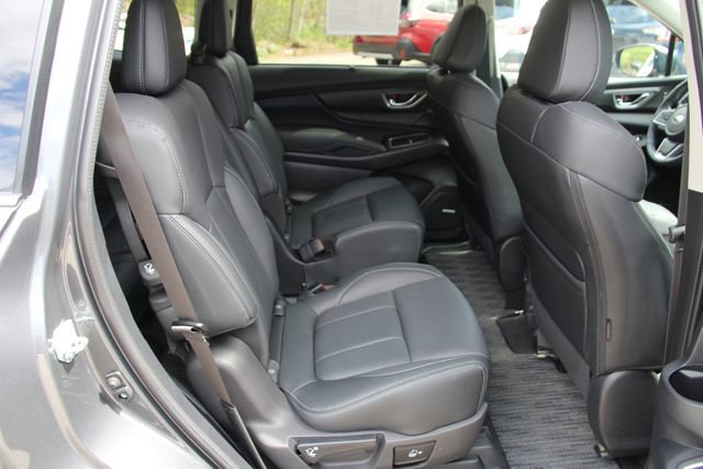 Used 2025 Subaru Ascent Limited AWD/4WD image 38