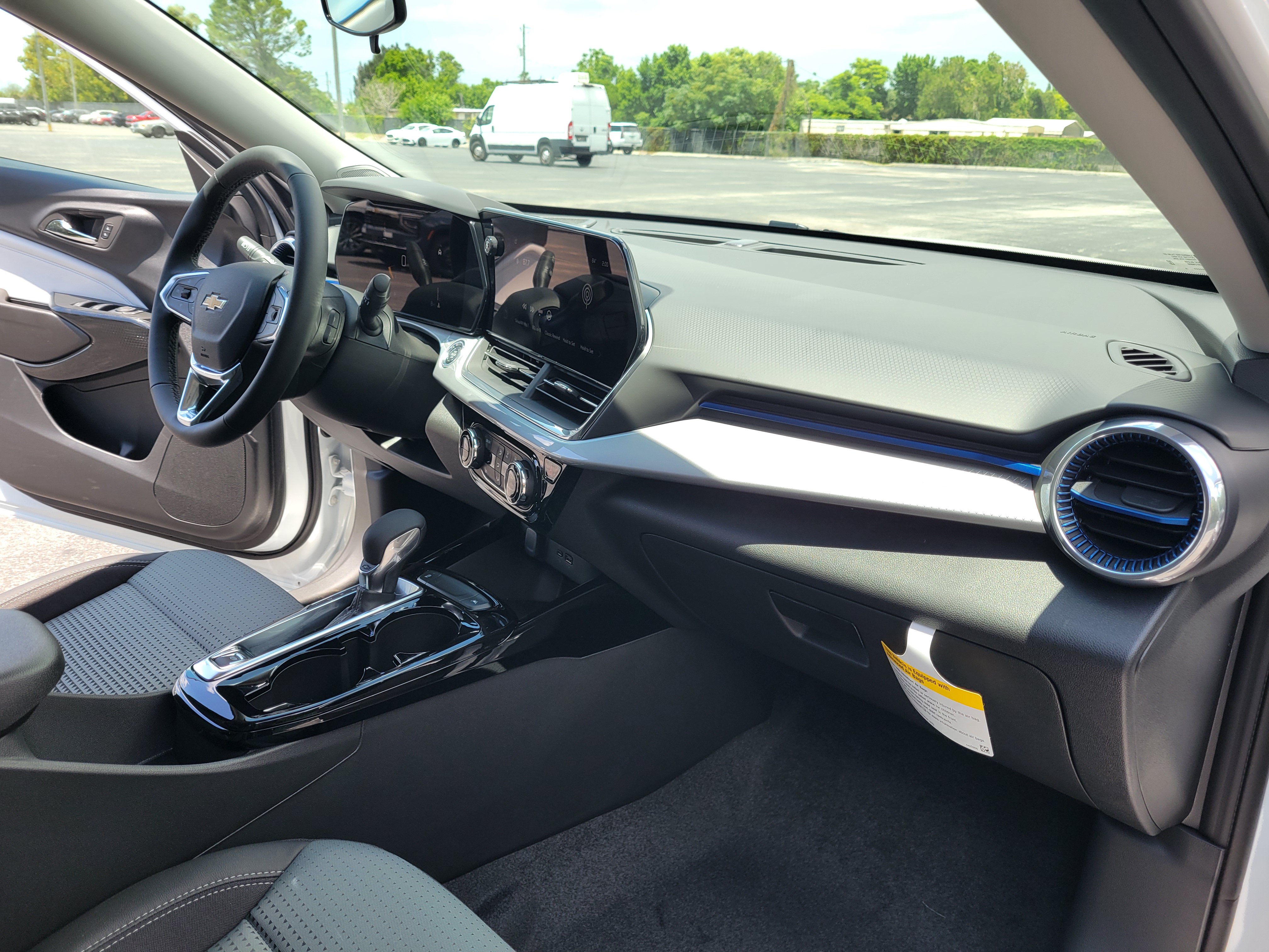 New 2026 Chevrolet Trax LT w/ Driver Confidence Package FWD image 26
