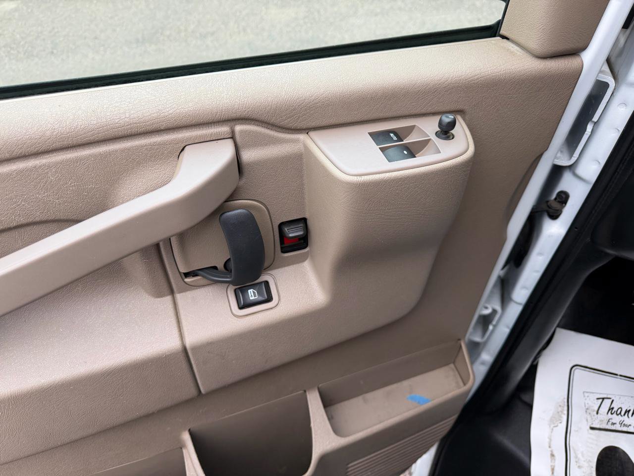 Used 2023 GMC Savana 3500 Extended w/ Driver Convenience Package image 12