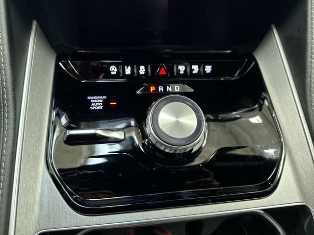 Used 2025 Jeep Wagoneer 4WD w/ Convenience Group I image 23