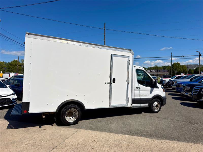 Used 2022 Ford Transit 350 DRW RWD image 6
