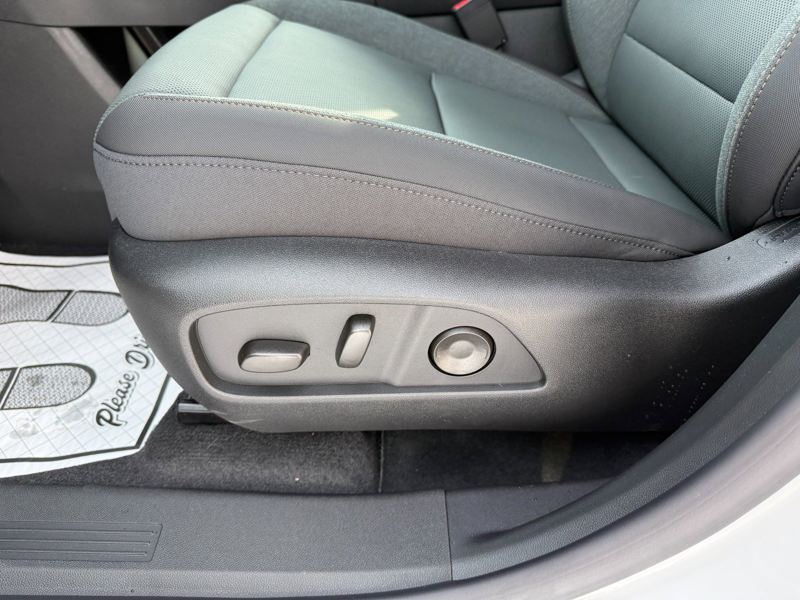 New 2026 GMC Terrain AT4 image 24