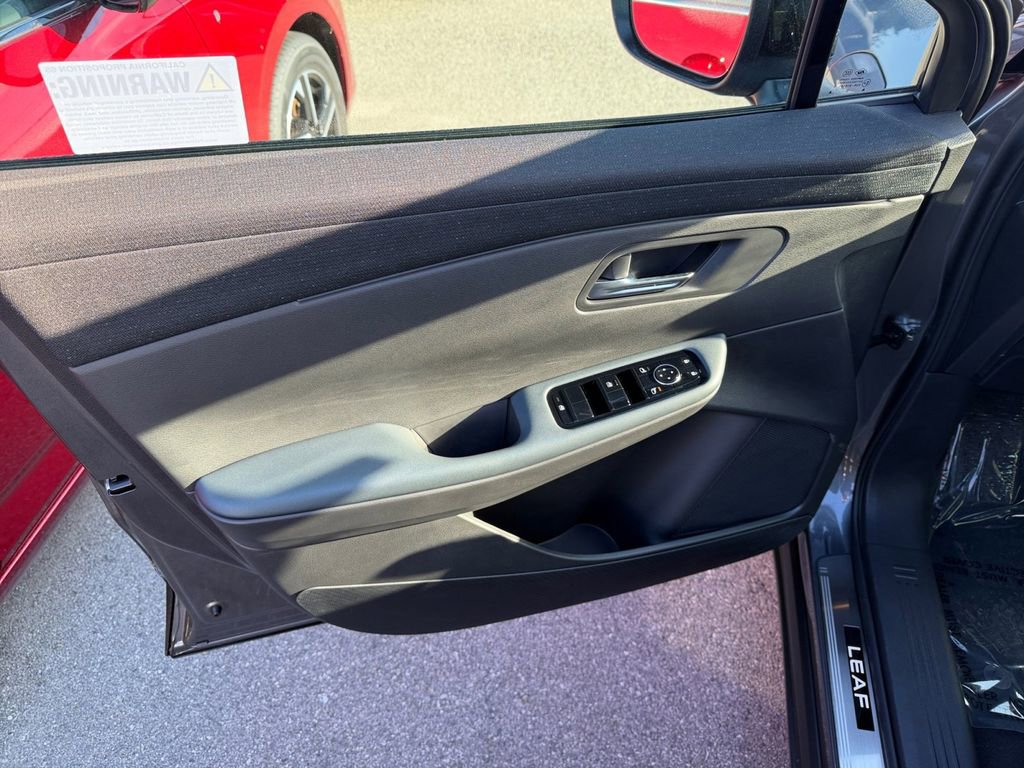 New 2026 Nissan Leaf image 11