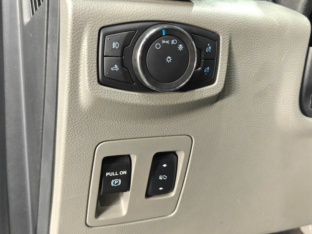Used 2018 Ford F150 XLT w/ Equipment Group 302A Luxury RWD image 11