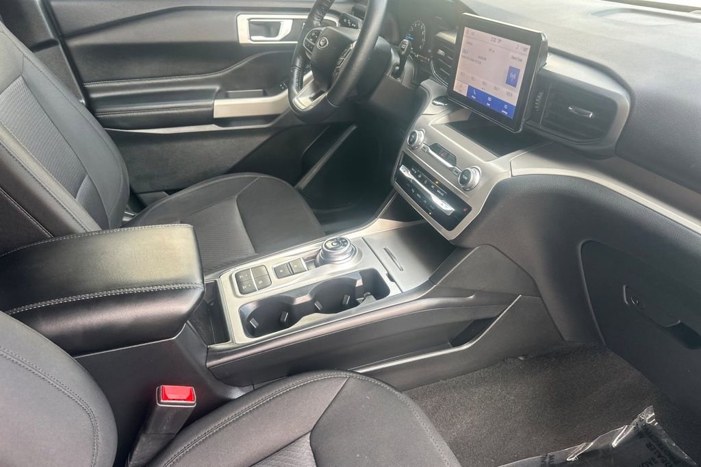 Certified 2023 Ford Explorer XLT image 19
