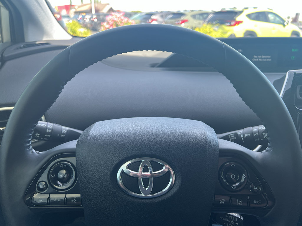 Used 2020 Toyota Prius XLE w/ Advanced Technology Package AWD/4WD image 11