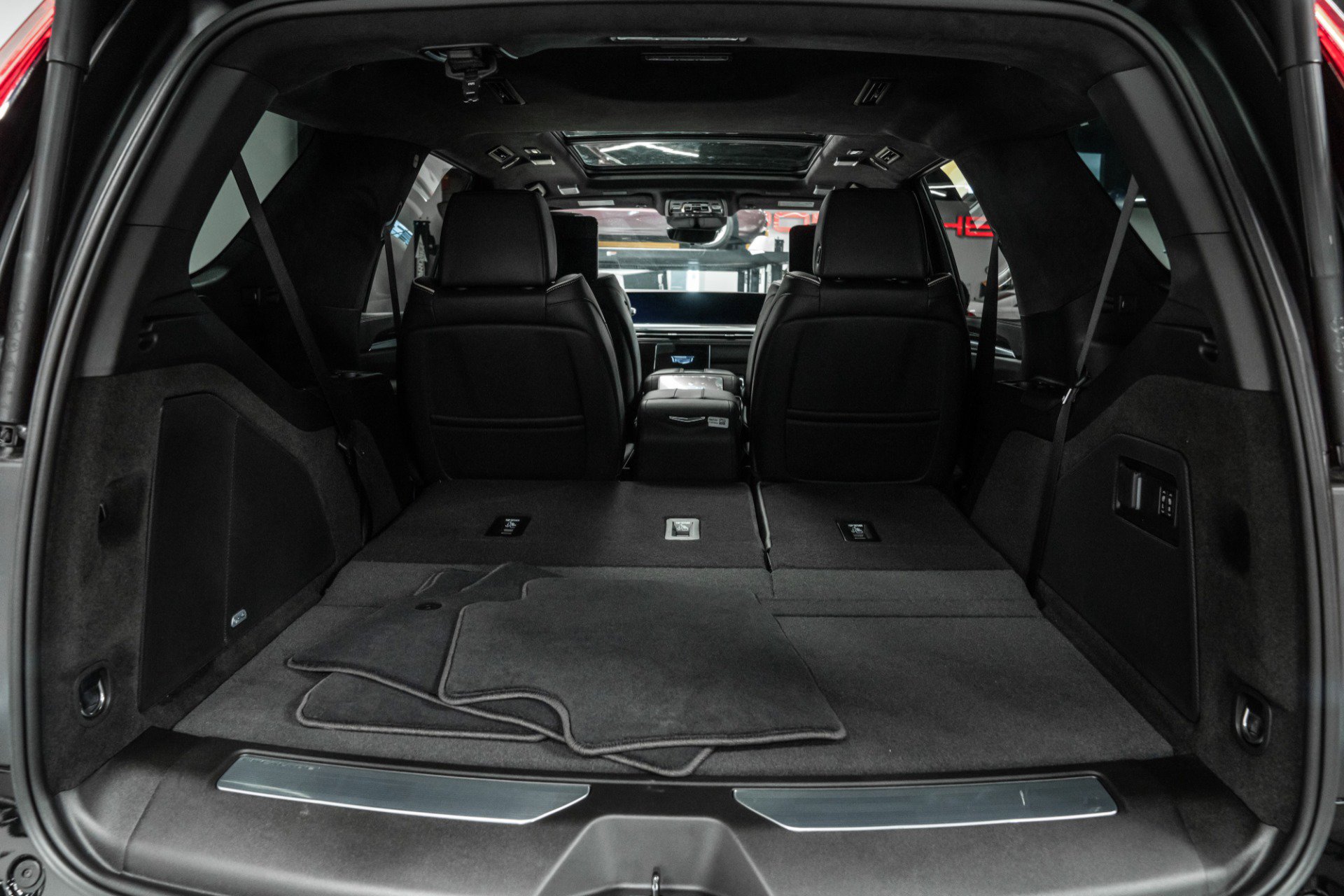 Used 2026 Cadillac Escalade V image 18