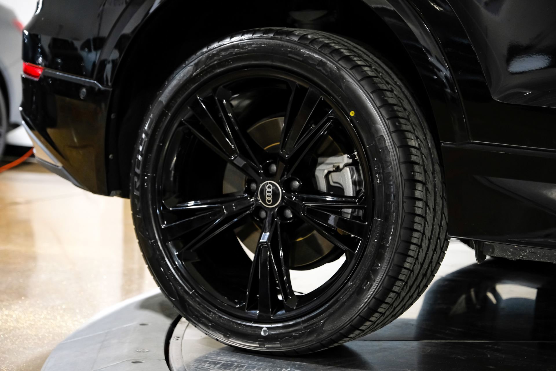 Used 2023 Audi Q8 Premium Plus w/ Premium Plus Package image 59