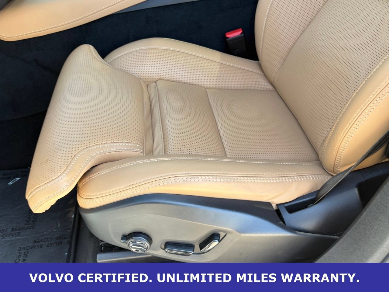 Certified 2025 Volvo XC90 T8 Ultra w/ Protection Package Premier AWD/4WD image 30