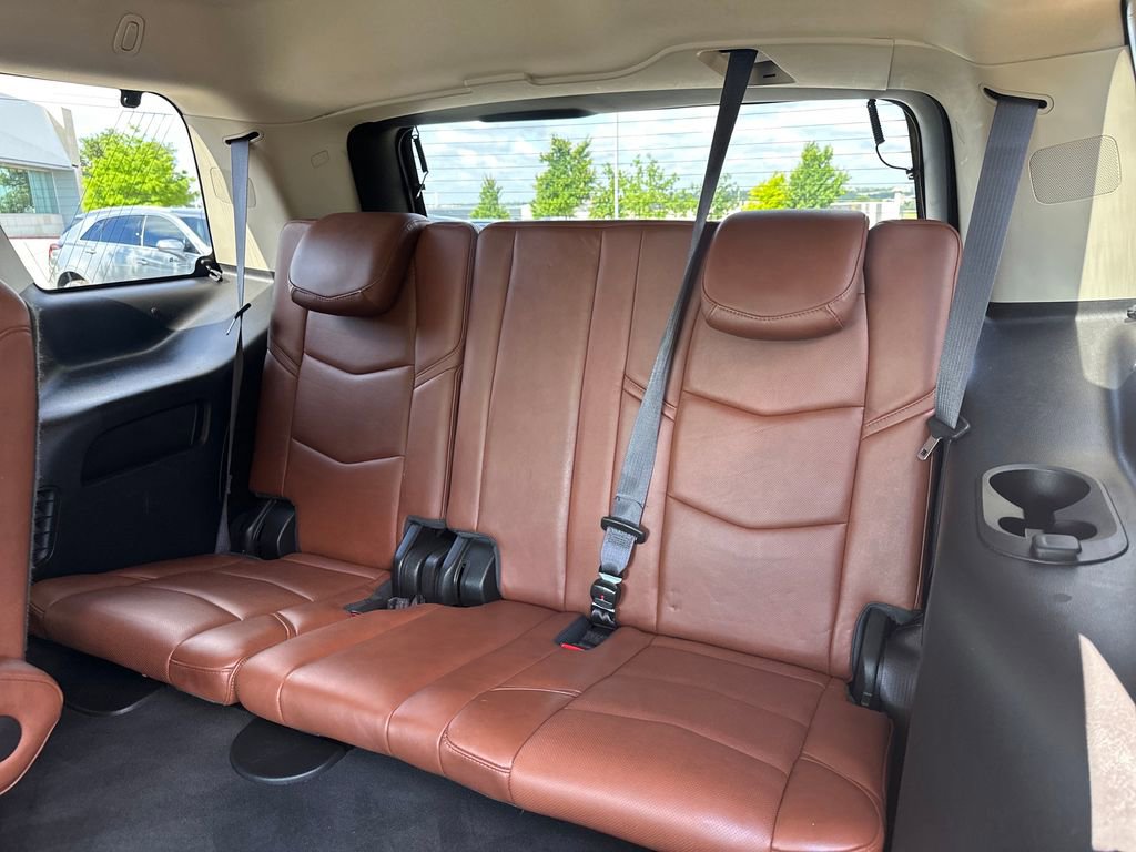 Used 2017 Cadillac Escalade Premium Luxury RWD image 40