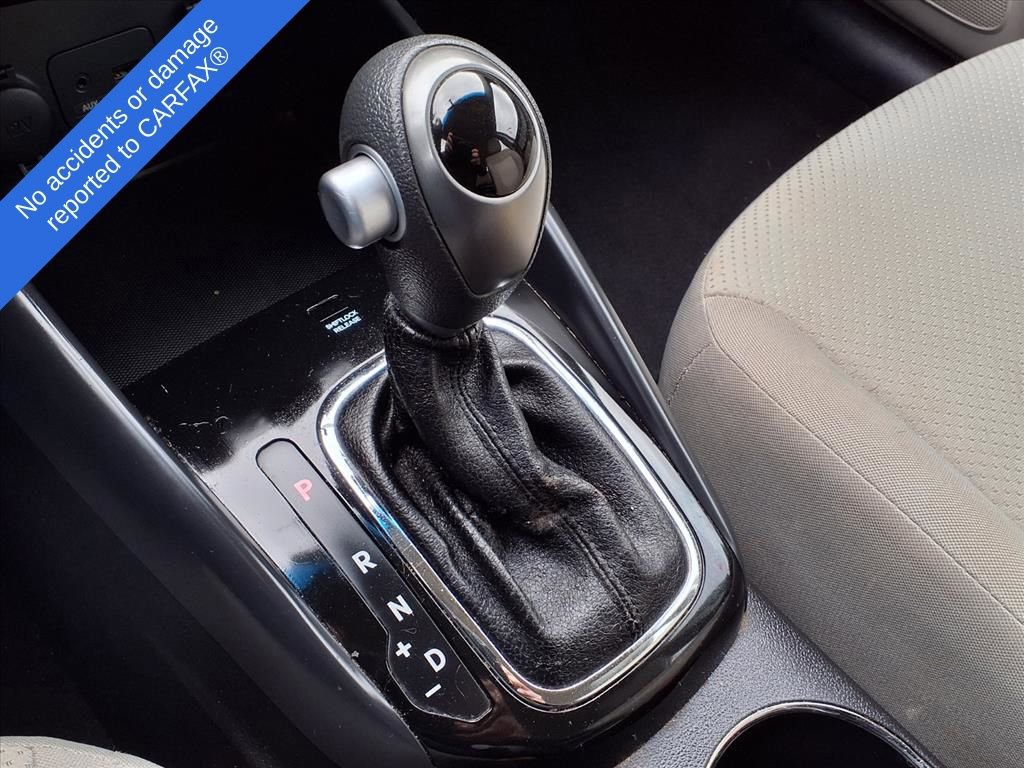 Used 2011 Kia Forte EX image 26