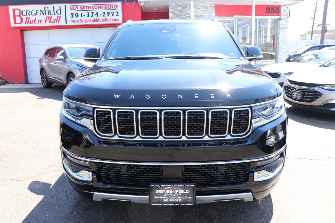 Used 2023 Jeep Wagoneer L Series II image 8