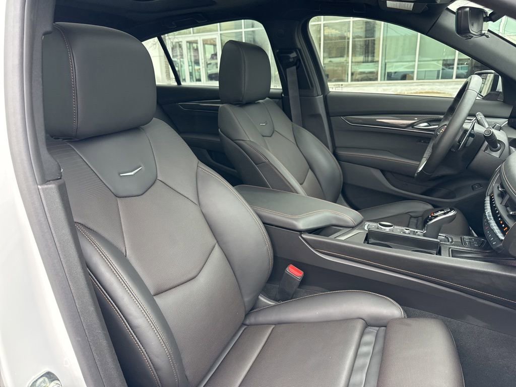 Used 2026 Cadillac CT5 V w/ Technology Package image 21