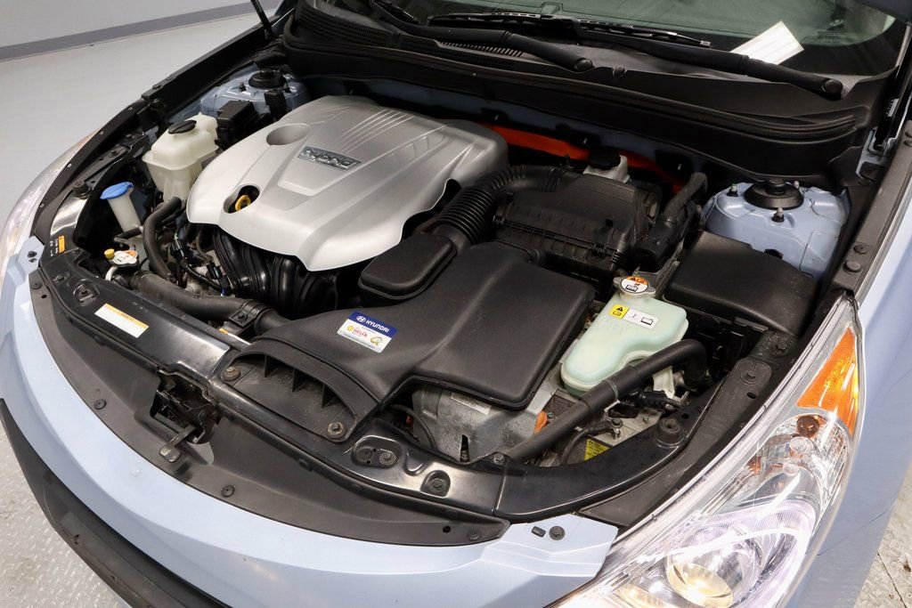 Used 2013 Hyundai Sonata Hybrid image 17