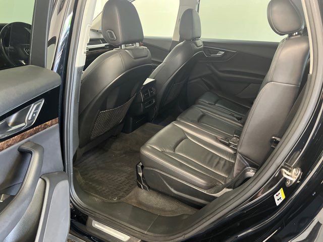 Used 2017 Audi Q7 3.0T Premium Plus AWD/4WD image 16