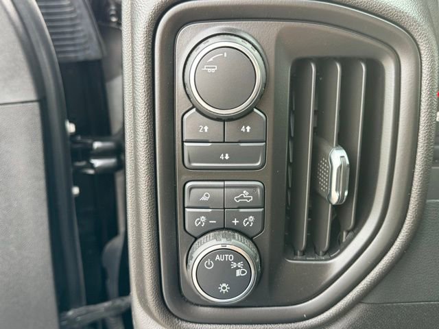 Certified 2025 Chevrolet Silverado 3500 W/T image 18