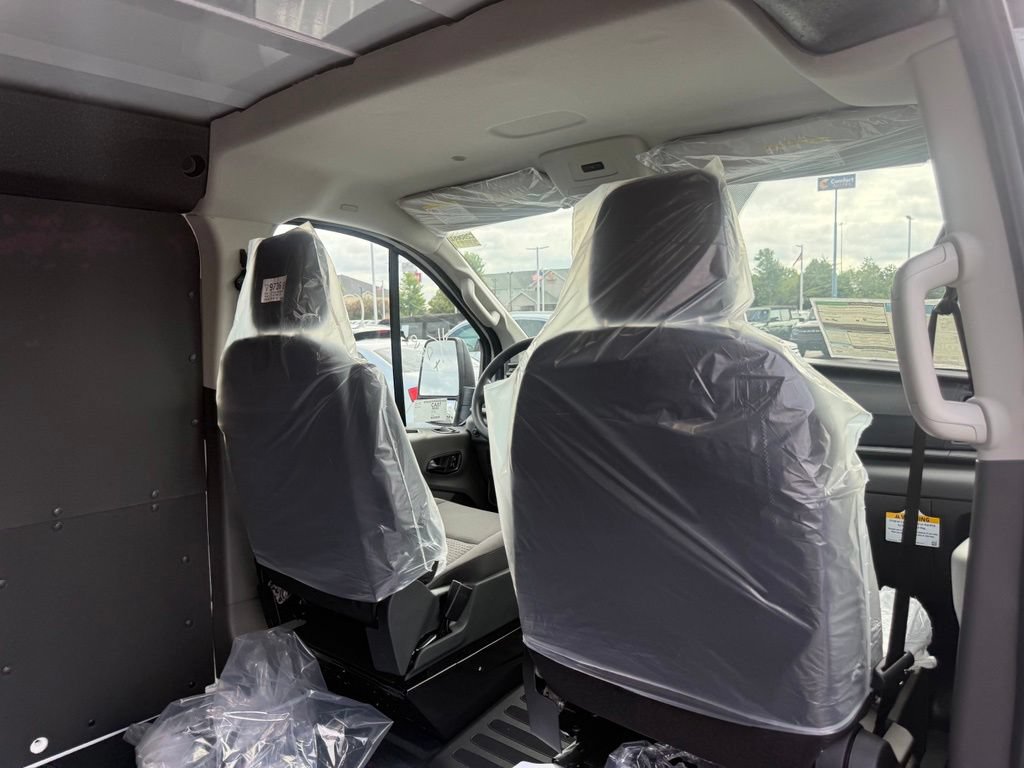 New 2026 Ford Transit 250 Low Roof w/ Load Area Protection Package RWD image 51
