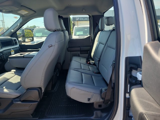 New 2027 Ford F350 XL w/ 360-Degree Camera Package AWD/4WD image 11