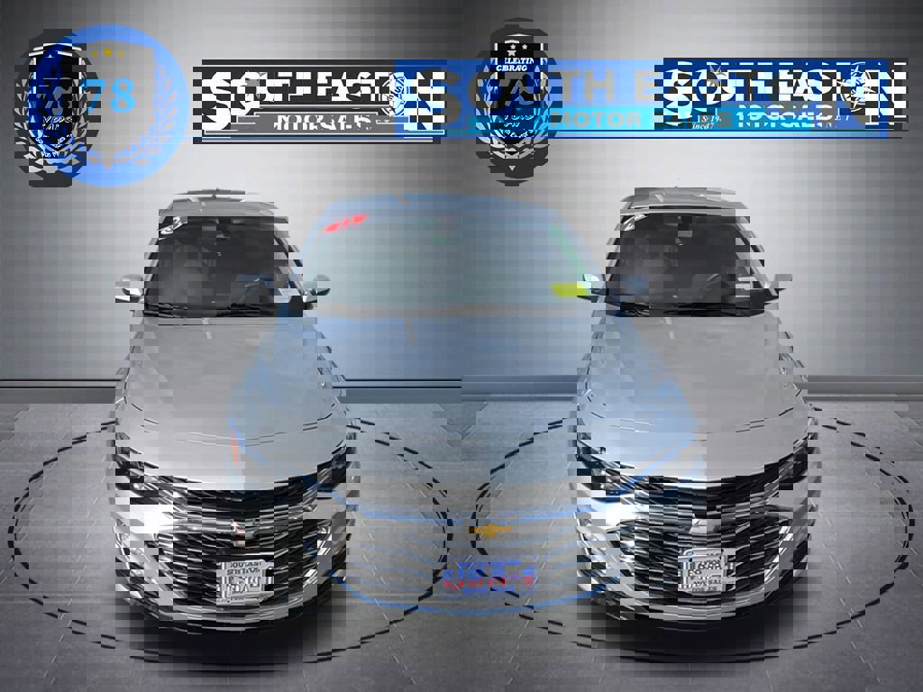 Used 2022 Chevrolet Malibu LT image 3