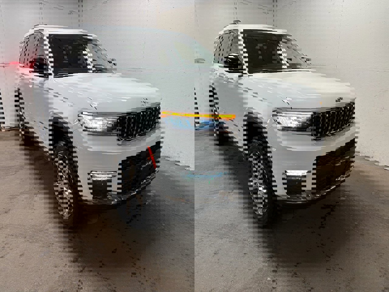 Used 2022 Jeep Grand Cherokee L Limited image 1