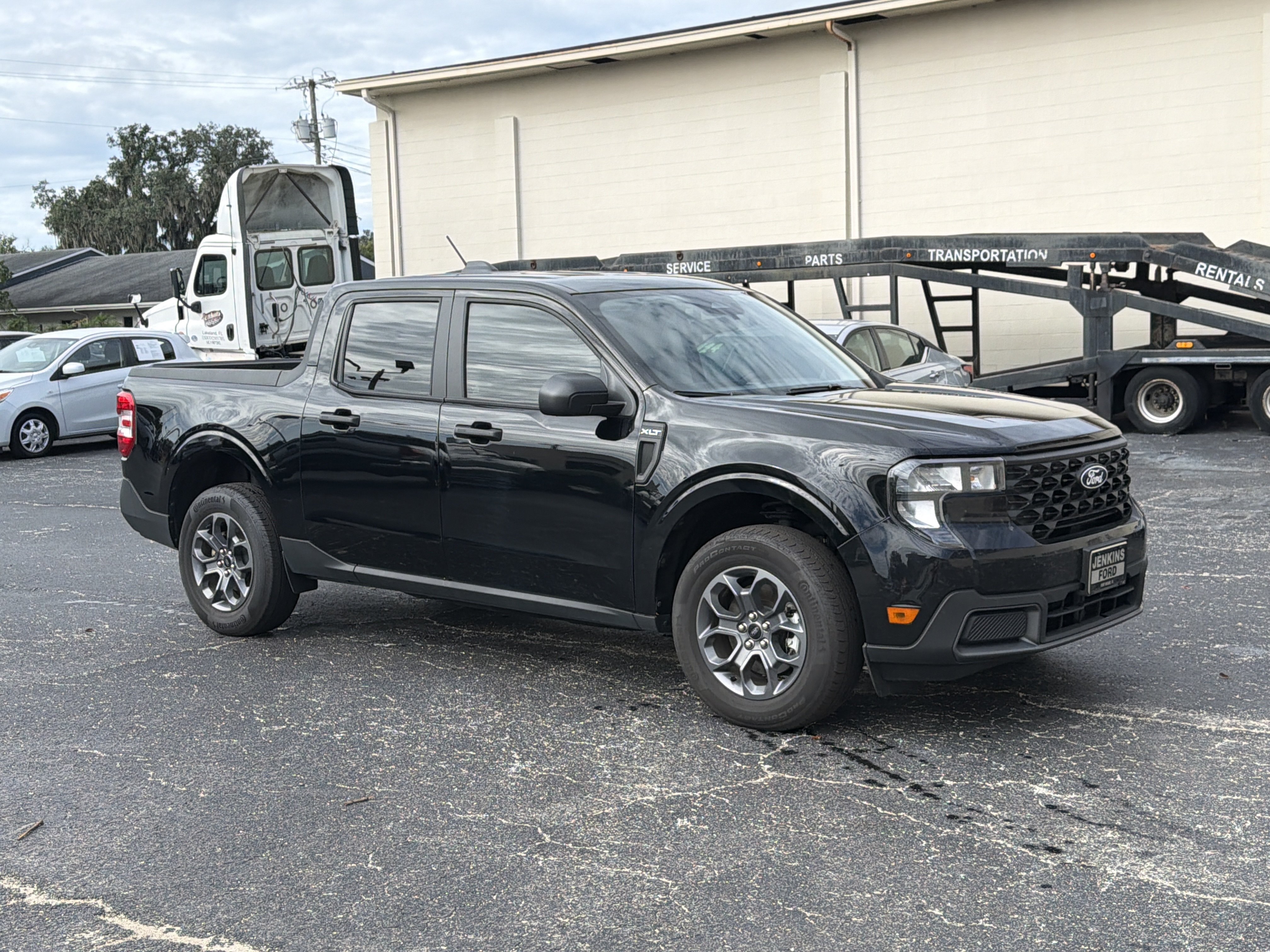 Used 2025 Ford Maverick XLT