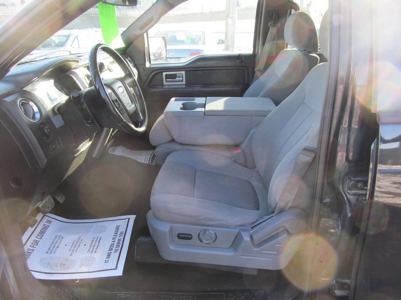 Used 2011 Ford F150 XLT w/ XLT Chrome Pkg image 9