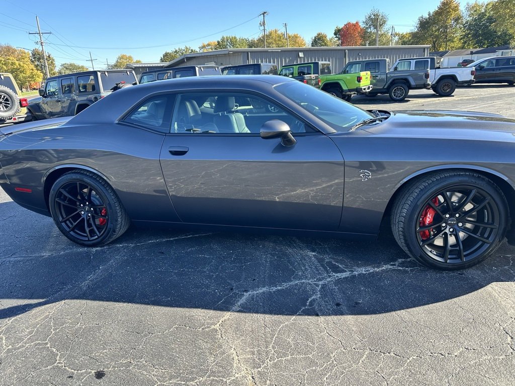 Used 2023 Dodge Challenger SRT Hellcat image 3