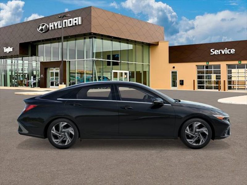 New 2026 Hyundai Elantra Limited FWD image 7