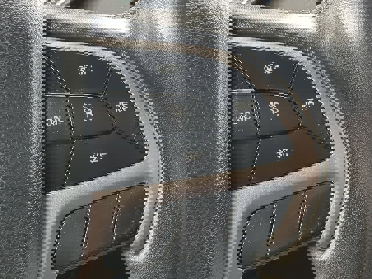 Used 2019 Jeep Grand Cherokee Limited w/ Luxury Group II image 28