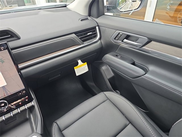 New 2026 GMC Terrain Denali w/ LPO, Floor Liner Package image 14