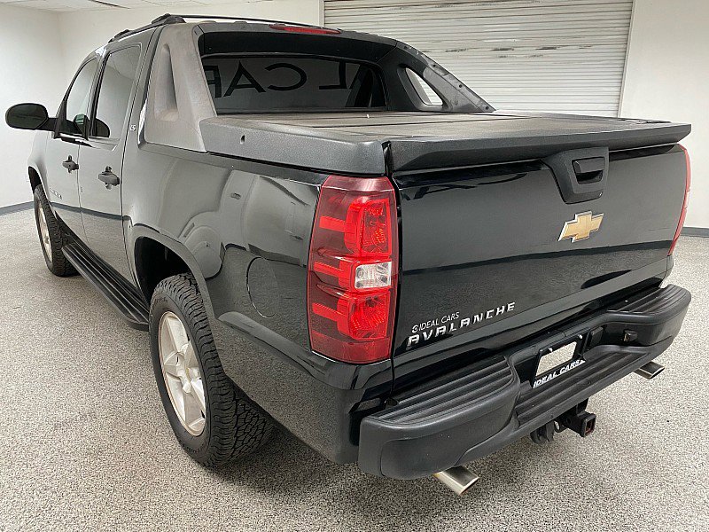 Used 2007 Chevrolet Avalanche LS image 7