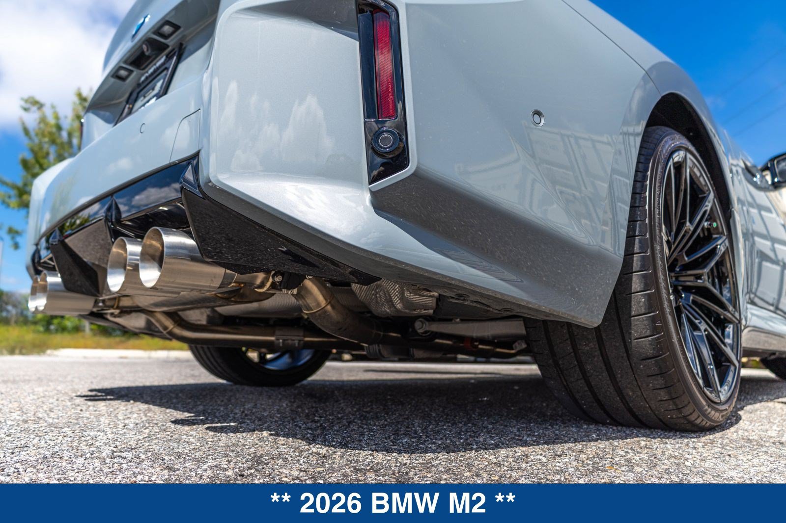 Used 2026 BMW M2 w/ Lighting Package RWD image 44