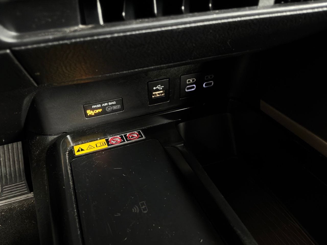 Used 2025 Toyota Camry LE FWD image 27