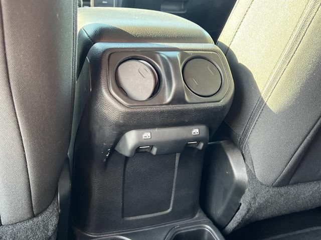 Used 2019 Jeep Wrangler Unlimited Sport S AWD/4WD image 16