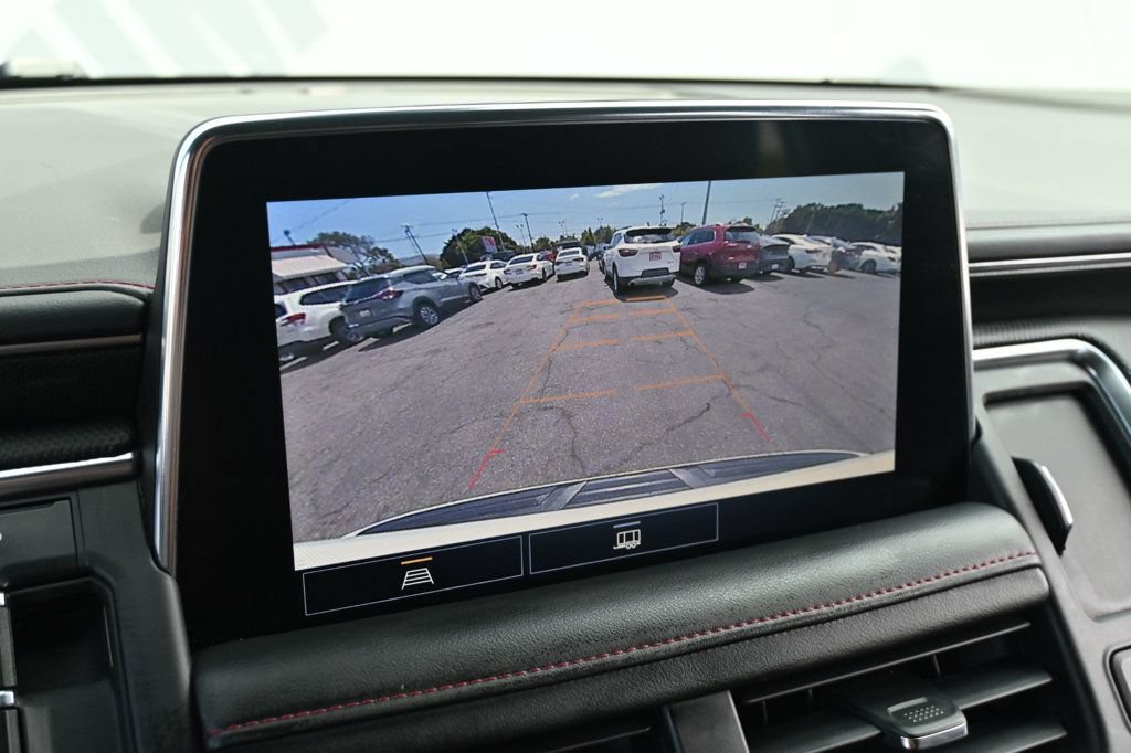 Used 2021 Chevrolet Suburban RST RWD image 11