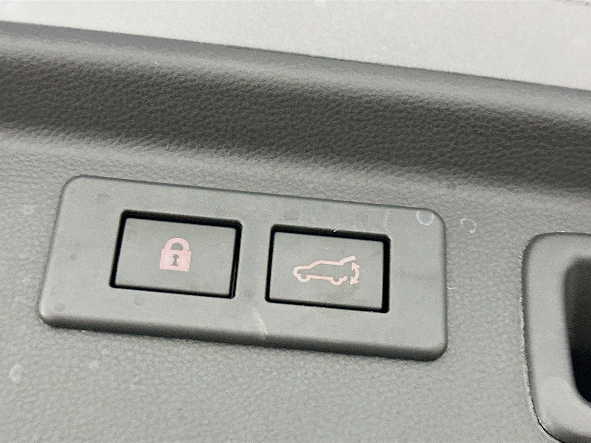 Used 2023 Subaru Forester Limited image 32