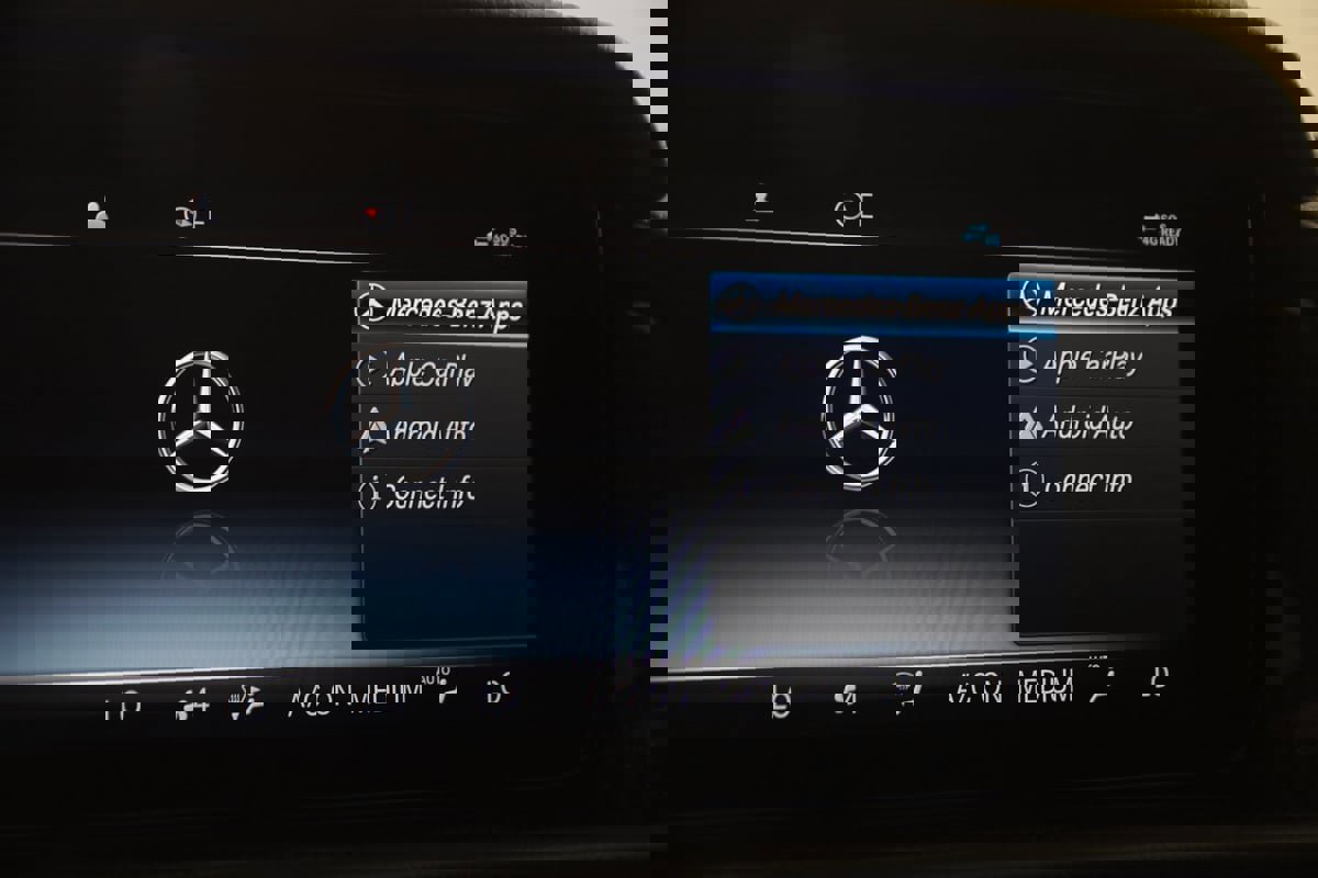 Used 2022 Mercedes-Benz G 550 image 42