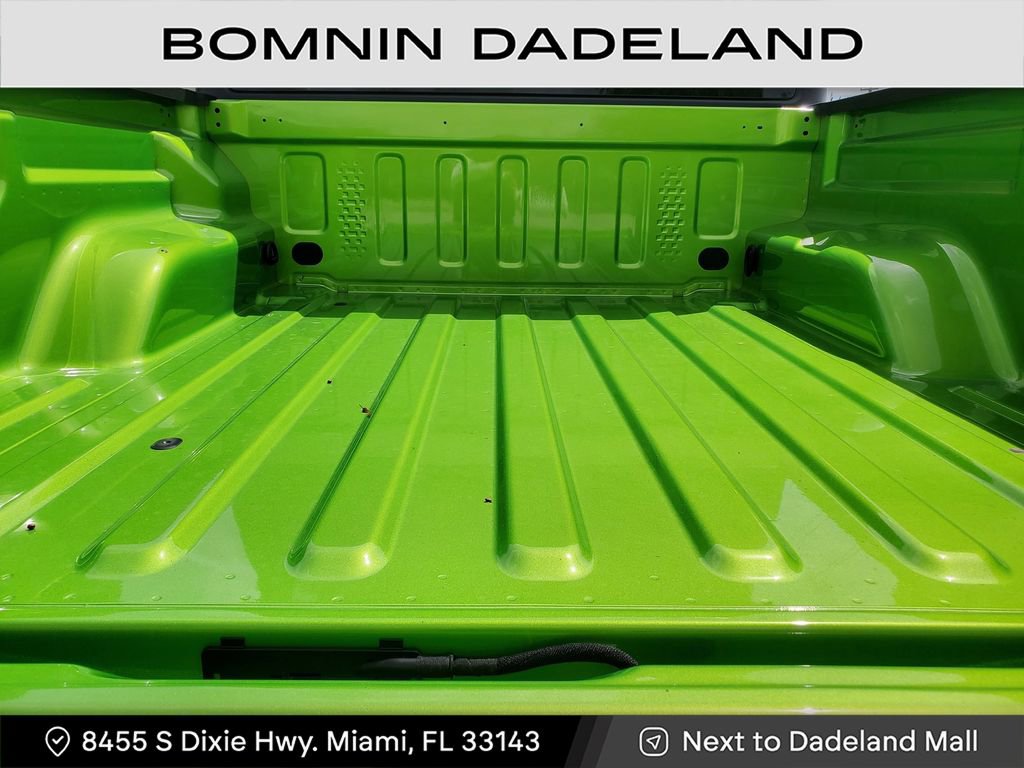 Used 2025 Jeep Gladiator Sport image 7