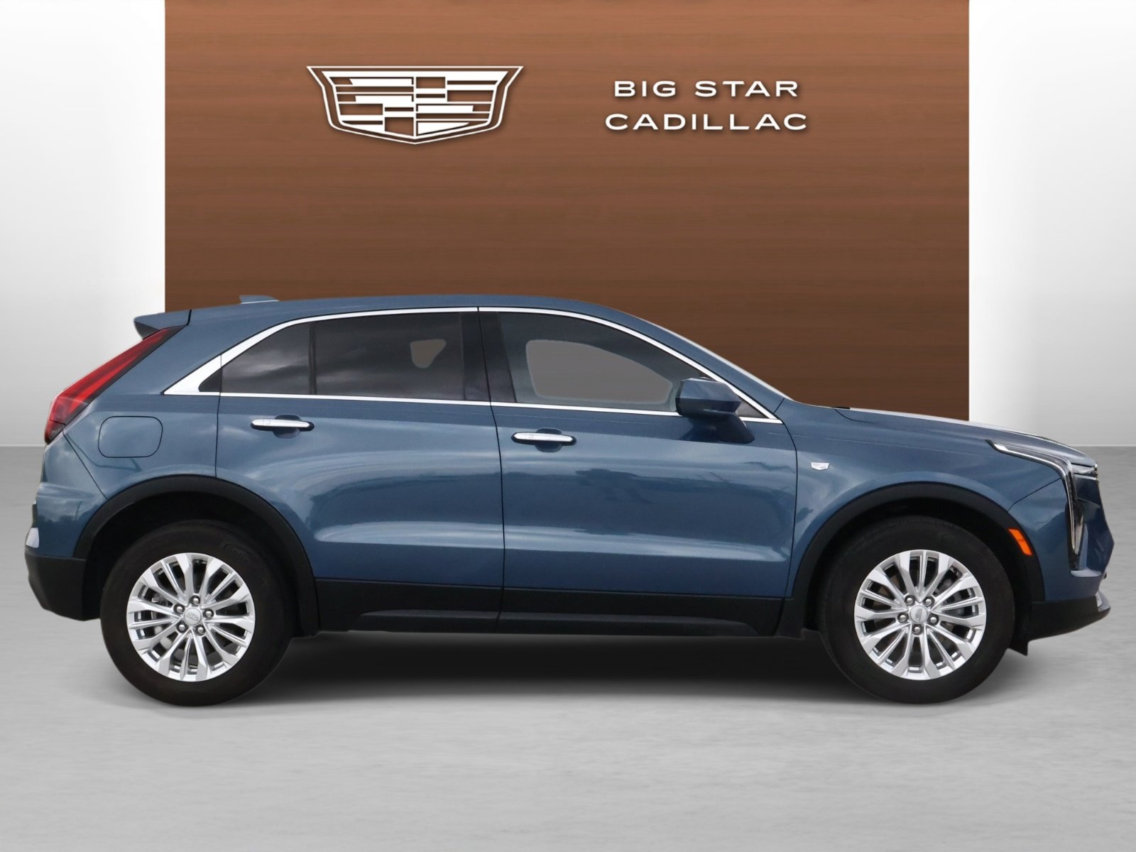 Certified 2024 Cadillac XT4 Luxury FWD image 6