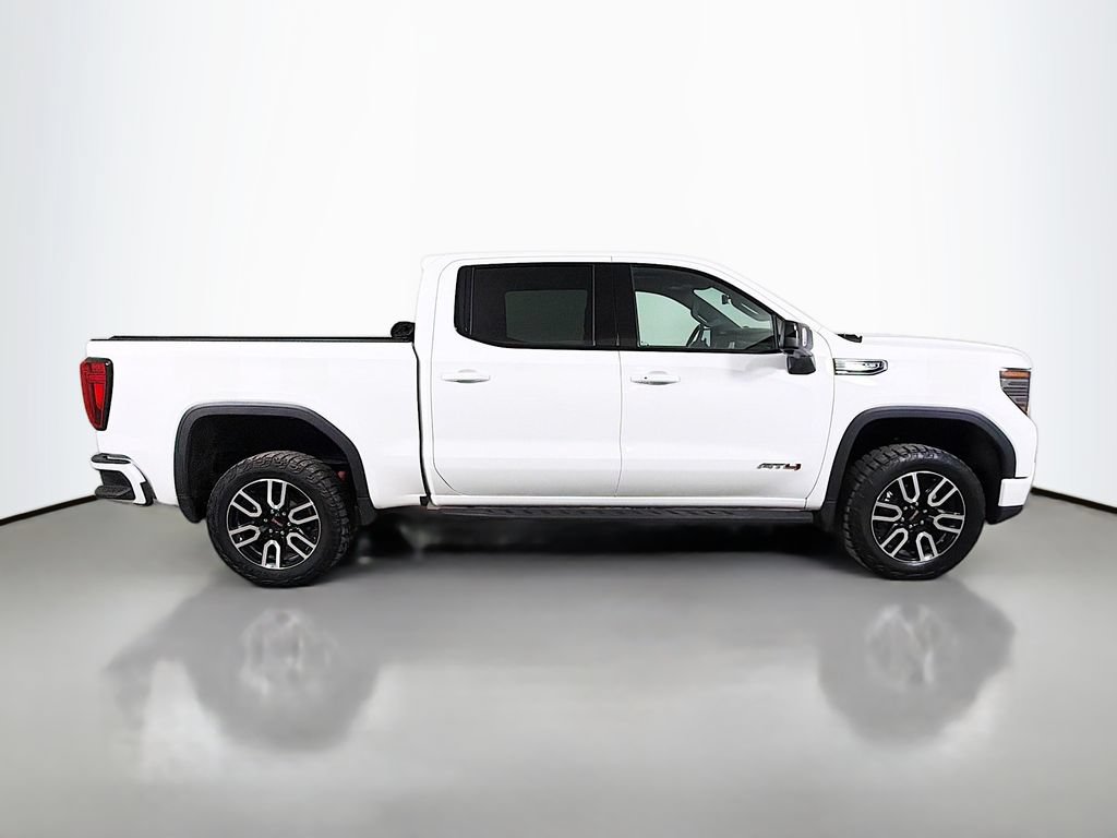 Used 2025 GMC Sierra 1500 AT4 w/ AT4 Premium Package AWD/4WD image 5