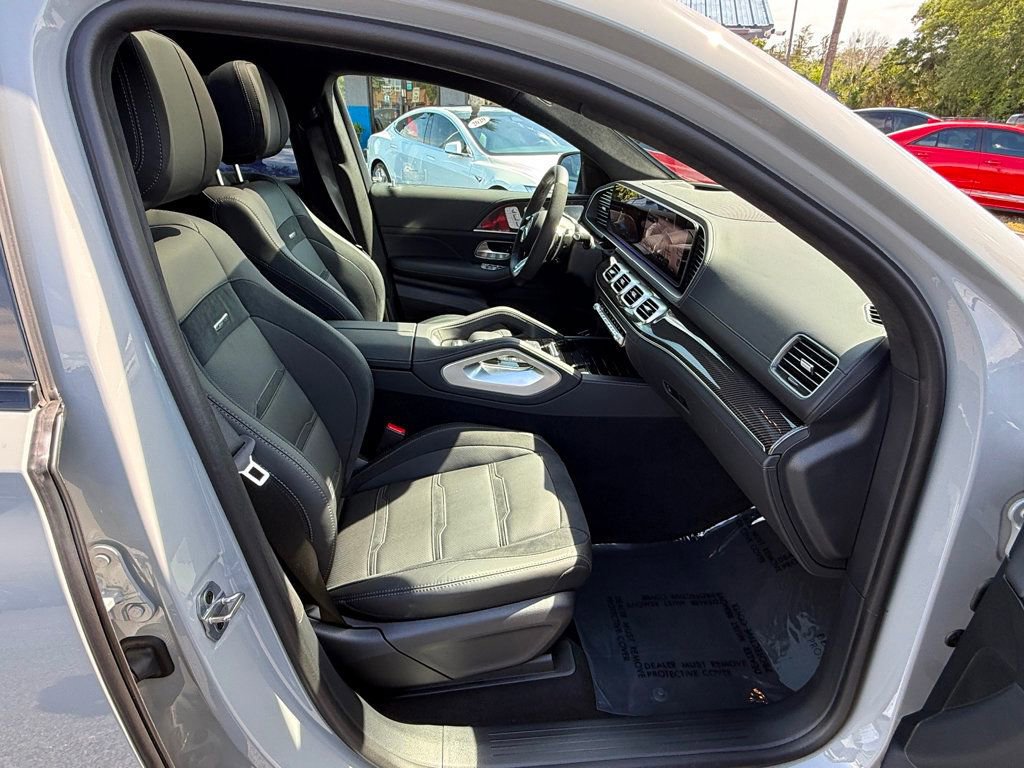 Used 2024 Mercedes-Benz GLE 53 AMG 4MATIC Coupe image 40