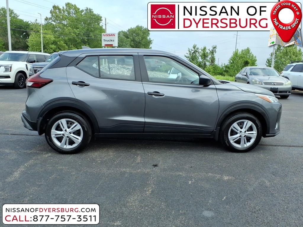 Used 2025 Nissan Kicks Play S FWD image 2