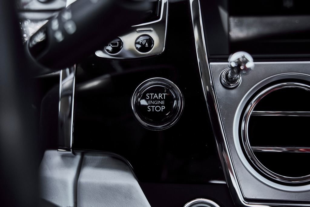 Used 2020 Rolls-Royce Wraith image 54