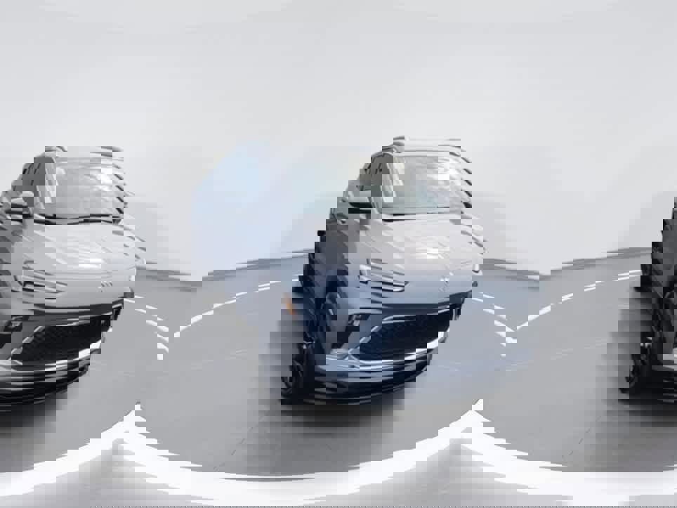 Used 2024 Buick Encore GX Sport Touring image 2