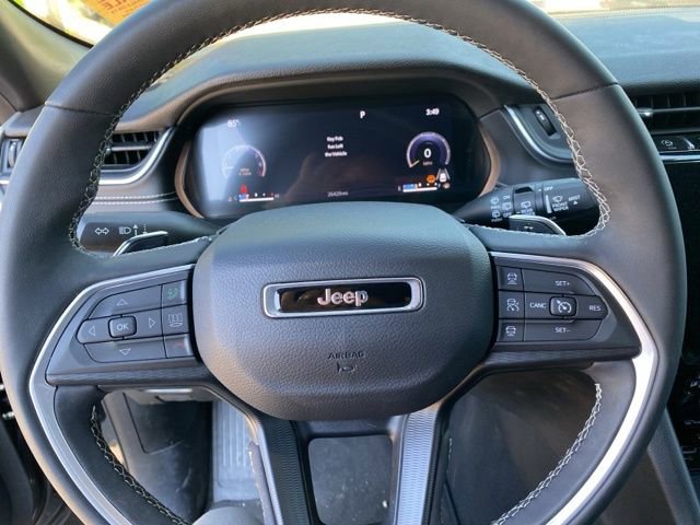 Used 2023 Jeep Grand Cherokee L Laredo RWD image 30