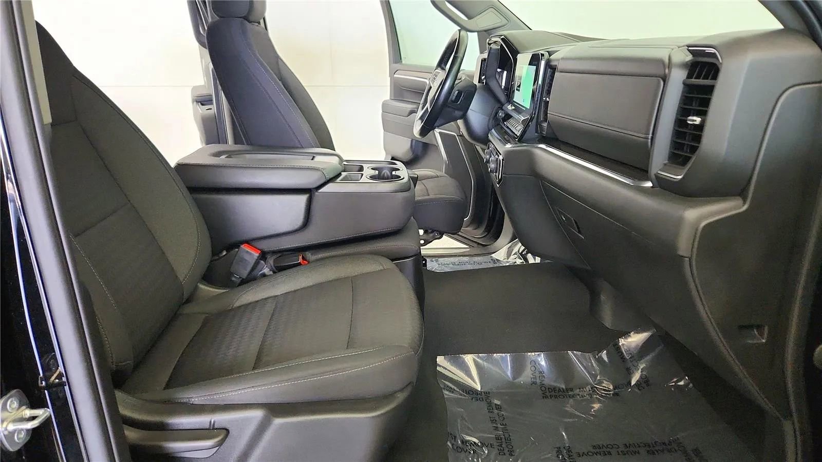 Used 2023 Chevrolet Silverado 1500 LT image 32